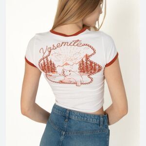Love Peace and Lazy Days Yosemite Short Sleeve Tee Shirt Women’s Small